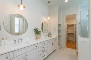 NASH - The NASH - 757AB Lynwood Ave - 2