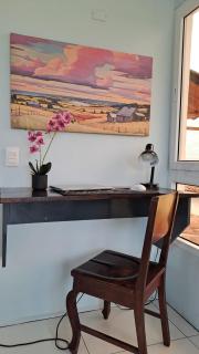 3 BDR Quiet and Secure Home- Views, Private Yard and Pool - 7