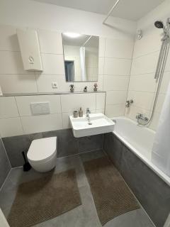 Stylish 4-Person CityNest Wuppertal Near Hbf - 5