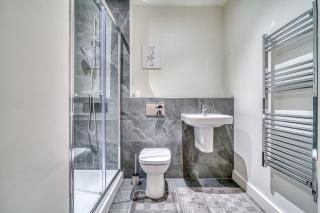 Brand New 4 Bed House - 3