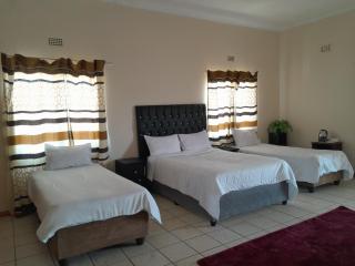 Palm Tree Guest House, Manzini - 7