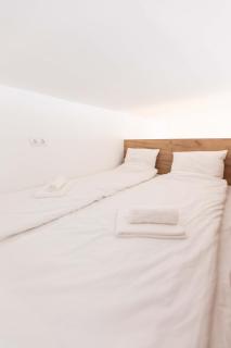 Stylishes Design-Apartment - 5