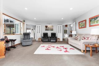 Bespoke Stays - Breath Of Style - 4