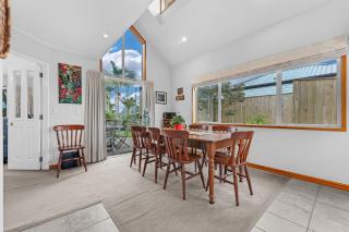 Bespoke Stays - Breath Of Style - 9