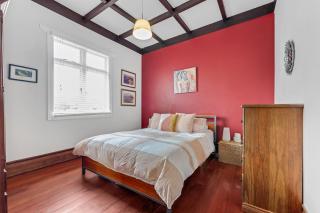 Bespoke Stays - Christmas Charm In Bayswater - 7