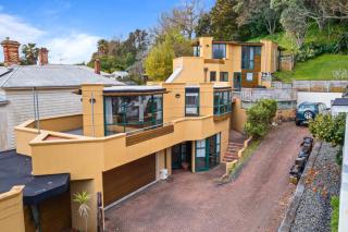Bespoke Stays - Devonport Hideaway - 9