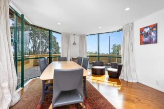 Bespoke Stays - Devonport Hideaway - 4