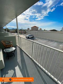 Oceanfront building with studio - 1