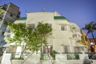 Hotel O RS Guest House - 9