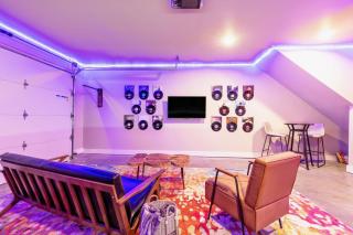 Skyline Rooftop • Game Room • Sonos Audio - 6