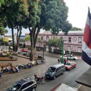 The garden oasis close to SJO airport - 1