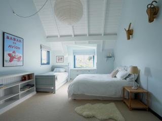 Cottonwood Lane Villa - Alpine Escape 4 Bedrooms, Sauna, Firepit & Garden - 1