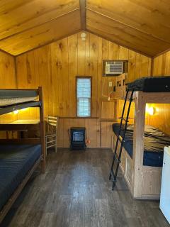 Cozy Cabin Surrounded by Nature in Nashville, Indiana - 4