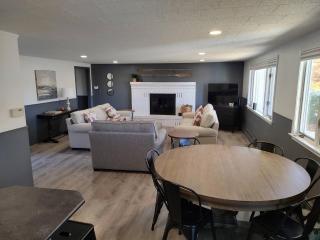 Wixom Lake / River and Game Room - 7