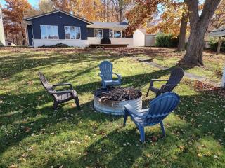 Wixom Lake / River and Game Room - 1