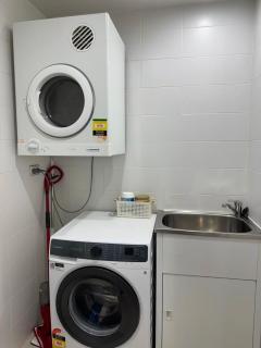 Superb 2BR Apt with Parking & DarlingHarbour-10min walk - Sídney - 1