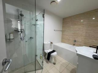 Superb 2BR Apt with Parking & DarlingHarbour-10min walk - Sídney - 3