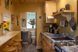 Rush River Cottage & Gardens - 7