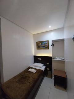 Wayfarer Pension House, Dormitory, and Fast Food - 3