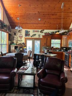 Flanagans Landing, 3 bed 2 bath - 5