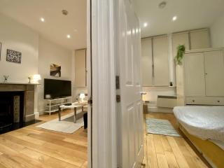 Cosy flat in Central London, Bank payment ONLY in advance - 1