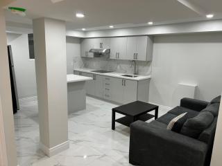 Brand New 1 Bedroom Apartment - 0