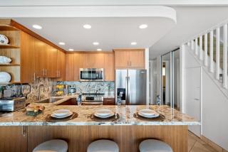 Papakea L402 · PK L402 Rare LUX Oceanfront Views, Pool, Paradise - 6