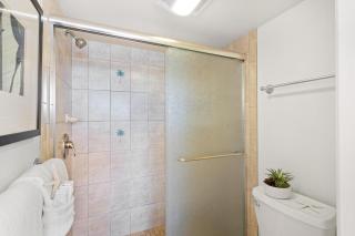 Papakea L402 · PK L402 Rare LUX Oceanfront Views, Pool, Paradise - 3