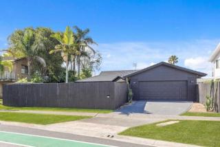 Black Shack Burleigh - 2