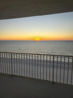 Luxury Penthouse On the Beach Ocean View - 6
