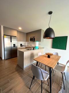 Luxury stay in zone 14 - 7