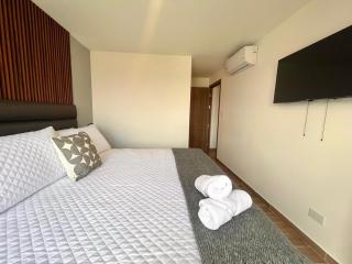 Luxury stay in zone 14 - 5