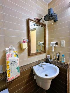 Gem's House 2- Kitchen Balcony Apartment - 8