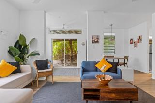 Tropical Paradise with Private Pool & Forest Views - 9