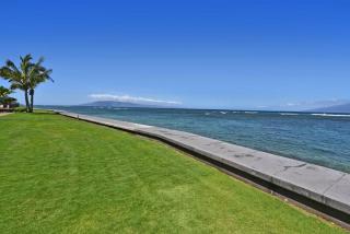 Kahana Reef 117 · KR 117 Renovated OceanFront 1BD w Ocean Views - 1
