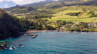 Hoyochi Nikko 105 · HN 105 OceanFront 1BD w Lanai AC Steps from - 1