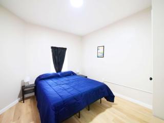 1BR and 1BA with Wi-Fi - Quick NYC Access - 5