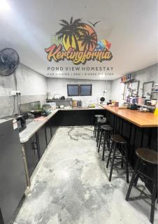 Kerlingfornia Pond View Homestay and Farmstead - 0