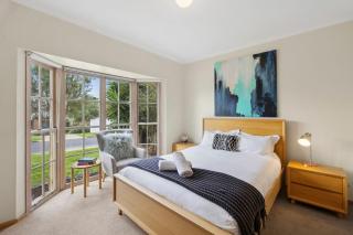 Riviera Retreat, Coastal Comfort Near Jan Juc Surf Beach - 4