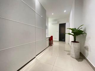 Modern Gzira 2BR Apartment Race2 - 4