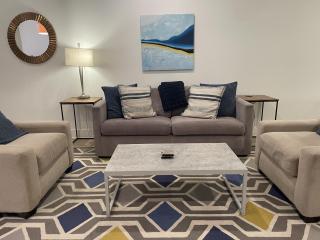 Luxe 2BD2BA Townhouse in Hip Area - Near Metro - 8