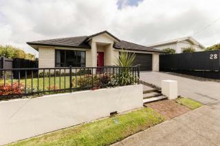 Modern Townhouse In Strandon - comfort and style - 9