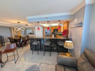 Ocean Harbor 1002 - 4