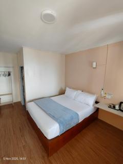 Coral Beach Loft-Simply Stay - 2