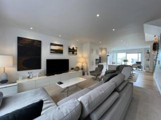 Bespoke Stays - Killarney Sanctuary - 8