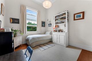 Bespoke Stays - Elegant Devonport Living - 4