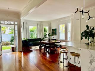 Bespoke Stays - Coastal Villa Escape - 7