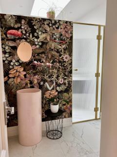 Bespoke Stays - Coastal Villa Escape - 2