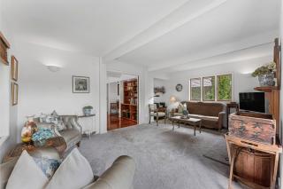 Bespoke Stays - Elegant Escape - 9