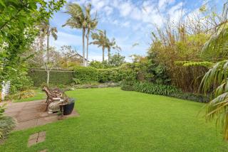 Bespoke Stays - Elegant Escape - 8